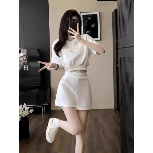 小香風白色運動休閑兩件套裝女夏小個子寬松減齡洋氣炸街短袖短褲