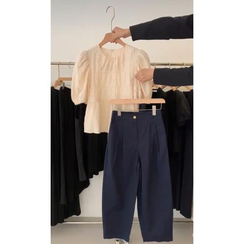 夏裝小個子穿搭搭配一整套微胖網紅減齡職業杏色襯衫休閑褲套裝女