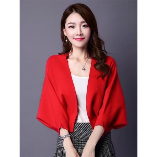 恒源祥春裝大紅蝙蝠袖羊毛衫披肩女V領短款針織開衫休閑外套斗篷