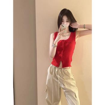 TIDE STUDIOS 韓版紅色無袖針織吊帶女夏季辣妹麻花紋系扣上衣