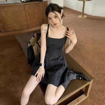 純欲風露背短裙吊帶裙新款夏季法式設計感連衣裙收腰裙子女小黑裙