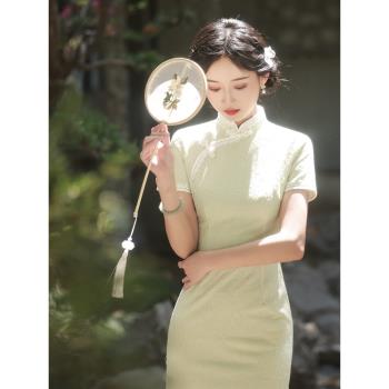 旗袍小個子夏季新款2024改良年輕款少女新式綠色連衣裙淡雅新中式