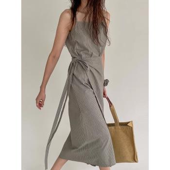 韓國chic法式小眾不規則設計感綁帶收腰顯瘦撞色條紋吊帶連衣裙女