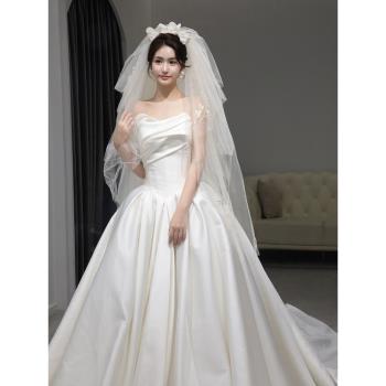 法式緞面主婚紗2023新款新娘主紗在逃公主抹胸簡約小個子高級質感