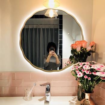 歐式除霧衛生間鏡子壁掛臥室梳妝臺LED化妝鏡掛墻法式智能浴室鏡