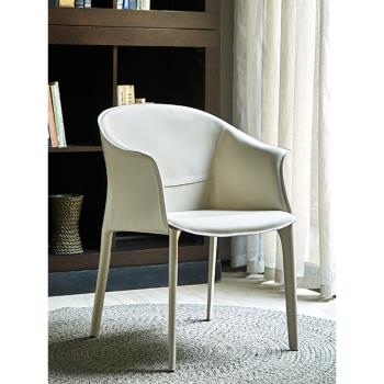 北歐馬鞍皮椅輕奢餐椅家用意式極簡化妝椅高端酒店凳子設計師椅子