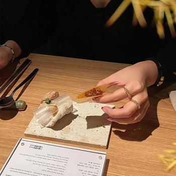 創意火山石甜品碟日式位上長方形平盤板刺身餐廳復古分子料理餐具