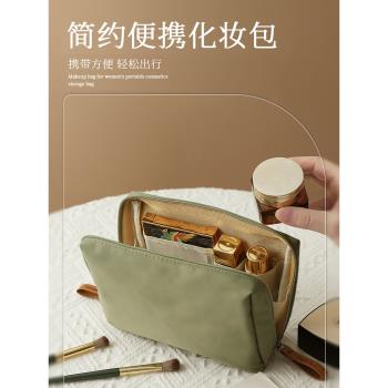 化妝包女2024新款便攜式旅行小號迷你化妝品口紅高階收納包防水