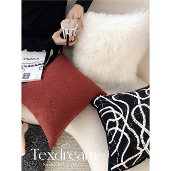 Texdream態度 紅與黑 灘羊毛抱枕客廳現代設計款靠墊沙發皮草枕套