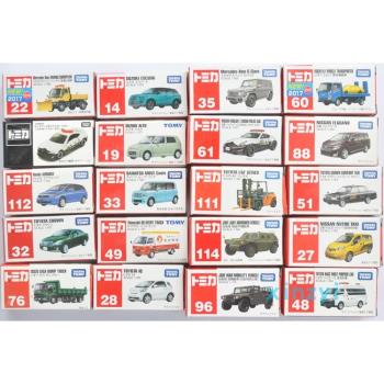 TOMY TOMICA 48 31 96 76 49 114 112 28 33 113 51 117 盒稍皺
