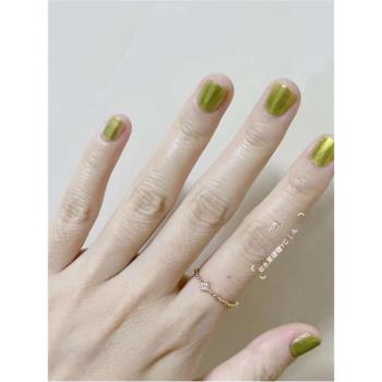熒光金龜子 這個顏色好夏天 biwi油性指甲油82金屬偏光綠橄欖甜酷