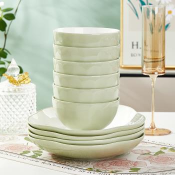 奶油綠盤碗套裝新款2023陶瓷碗盤家用網紅純綠色餐具吃米飯碗套裝