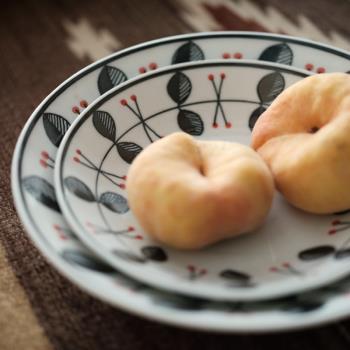 針葉櫻桃系列●日本進口釉下彩北歐風格早餐碗深菜盤碗碟陶瓷菜盤