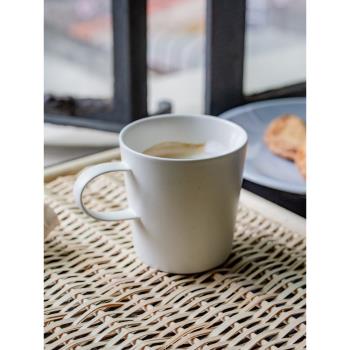 北歐陶瓷白色馬克杯設計感小眾簡約復古辦公室陶土窯變高溫咖啡杯