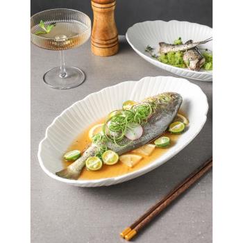 陶瓷純白魚盤高級感家用蒸魚盤烤魚大號裝魚盤新款菜盤橢圓形盤子