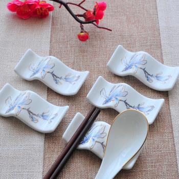 一級骨瓷放雙筷子架托5個裝公筷勺架子小托陶瓷酒店專用筷架蘭花
