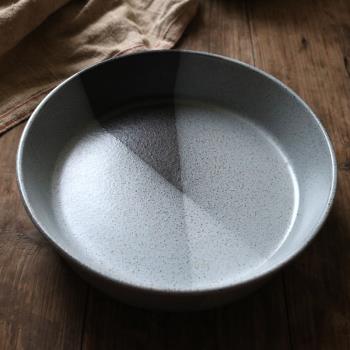 W1962出口歐洲北歐風重器鐵砂釉陶瓷三色幾何造型黑灰色深盤/菜盤