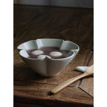 陶瓷花瓣碗小眾不規則陶土碗高顏值復古早餐麥片甜品碗家用餐具