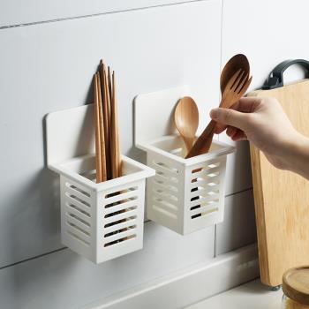 日式簡約廚房鏤空壁掛筷子籠塑料餐具收納盒可靈活拆洗瀝水置物架