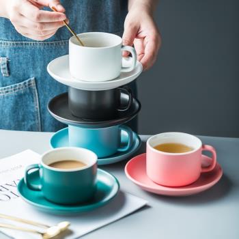 北歐啞光咖啡杯碟家用陶瓷水杯網紅咖啡杯下午茶杯咖啡具套裝帶勺