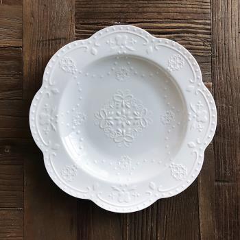 歐式蝴蝶白色浮雕花朵陶瓷盤子 湯盤 炒菜盤 圓盤
