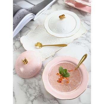 燕窩碗甜品碗陶瓷金邊碗帶蓋燉盅宮廷浮雕早餐碗托盤花勺粉色套裝