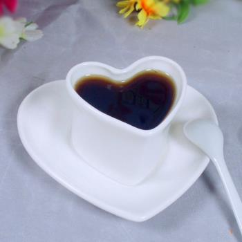 外貿新款時尚創意個性超人氣白色心形咖啡杯套裝陶瓷茶杯情人禮品