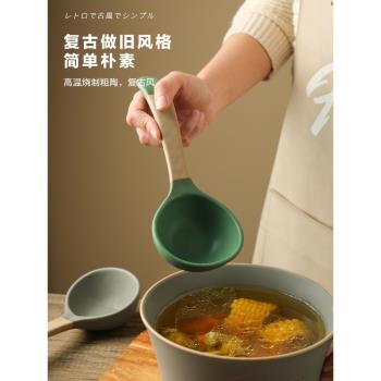 舍里日式復古陶瓷大湯勺家用精致長柄盛湯粥勺網紅喝湯勺子高顏值