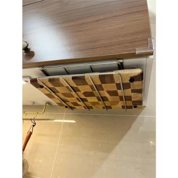 遇見生活家居館免釘櫥櫃下懸掛砧板架不銹鋼鍋蓋架菜板架廚房收納