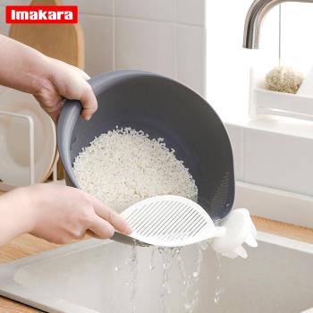 日本廚房淘米器不傷手洗米器淘米神器淘米勺家用攪拌棒瀝水洗米篩