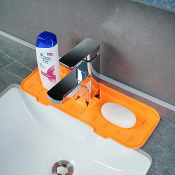 硅膠水龍頭墊廚房浴室洗手盆防濺托盤多用途置物瀝水架防水墊導水