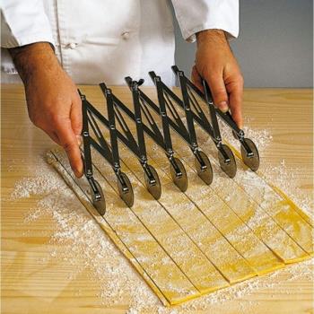 家用商用切油條用的滾輪刀手動切面器披薩烘焙切面刀切油條器