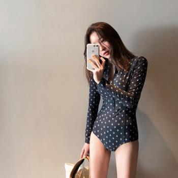韓國新款游泳衣顯瘦遮肚性感保守連體泳裝長袖防曬潛水服運動游泳