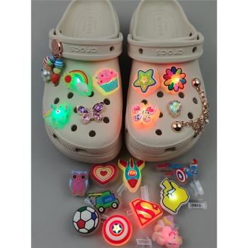 LED發光閃燈洞洞鞋鞋花配飾卡通亮燈智必星卡駱馳crocs配件裝飾扣
