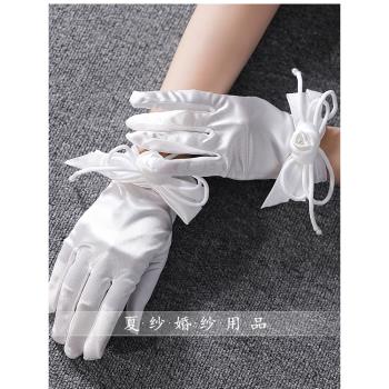 白色手套立體花朵影樓拍攝婚紗