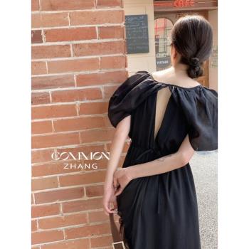 法式復古連衣裙女2023夏季新款露背設計感赫本風泡泡袖氣質小黑裙