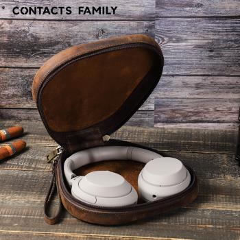 SONY 索尼 WH-1000XM4 頭戴式藍芽耳機，採用先進藍芽連線，支援有麥克風功能，重量僅254g，輕巧舒適。配備USB輸入端子，純色風格設計，顏色選擇黑色系與銀色系。適用通用作業系統，產地馬來西亞，一年保固，BSMI許可R33021，NCC認證CCAO20LP0200T7。完美適合日常通勤與娛樂使用，提供優質音質與便利性。