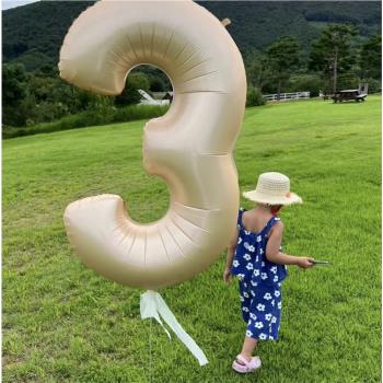 40寸超大可飄空新款奶油色焦糖色數字氣球戶外周歲拍照生日布置道