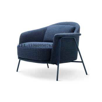 現代北歐輕奢金屬客廳沙發椅設計師創意簡約現代樣板房單人休閑椅