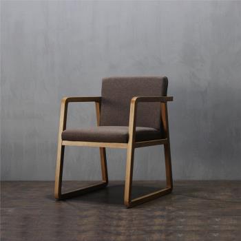 現代北歐帶扶手皮墊布墊餐椅客廳書房沙發椅會所實木椅原木色餐椅