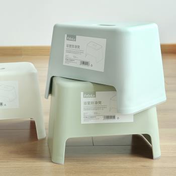 日本加厚塑料浴室換鞋洗手矮凳子