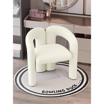 奶油風梳妝凳臥室家用北歐美甲椅子設計師創意靠背輕奢化妝椅網紅