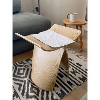 璨瑕| 網紅實木矮凳ins家用北歐風梳妝凳創意設計師小凳子蝴蝶凳
