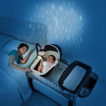 美國嬰兒床拼接大床可折疊多功能便攜新生兒寶寶床邊床bb床搖籃床
