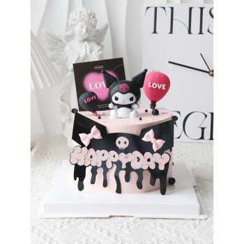 網紅烘焙蛋糕裝飾擺件庫洛米黑帽小貓咪卡通可愛寶寶生日插件插卡