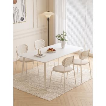 奶油風餐桌家用小戶型現代簡約輕奢純白巖板飯桌2023新款餐桌椅