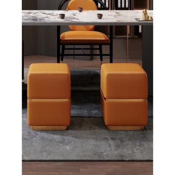 輕奢小皮凳現代簡約意式設計師款大小戶型書房家具茶桌搭配會客凳