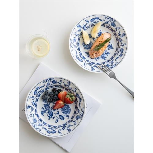 日本進口美濃燒藍白花卉青花深盤菜盤家用日式8寸圓形陶瓷餐盤