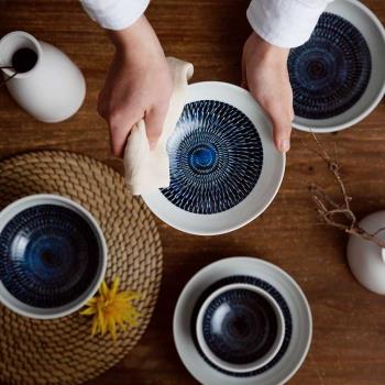 日本進口美濃燒千羽紋釉下彩陶瓷家用飯碗面碗湯碗菜盤碟子湯缽