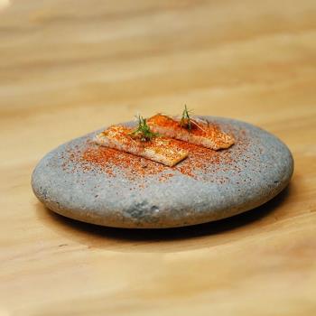 創意鵝卵石頭餐具西餐點心盤法式位上分子料理餐廳個性擺盤異形碟